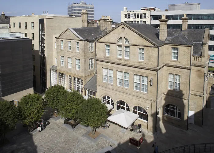 Leopold Hotel